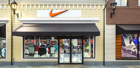 nike factory outlet vancouver